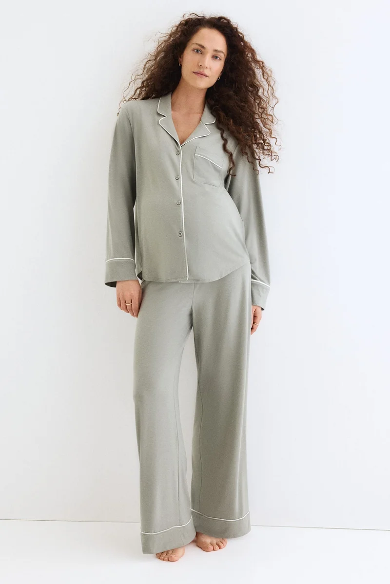 اتش اند ام بيجاما بتفاصيل مميزة من تشكيلة ماما